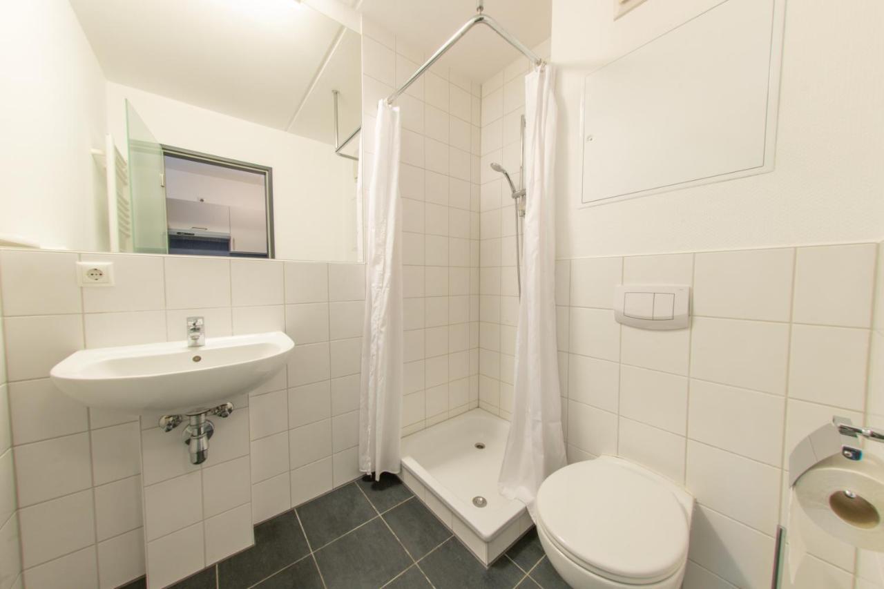 Stay Apartmenthaus Und Monteurzimmer Манхайм Екстериор снимка