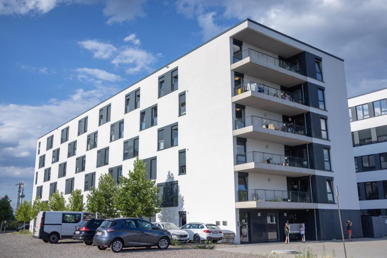 Stay Apartmenthaus Und Monteurzimmer Манхайм Екстериор снимка