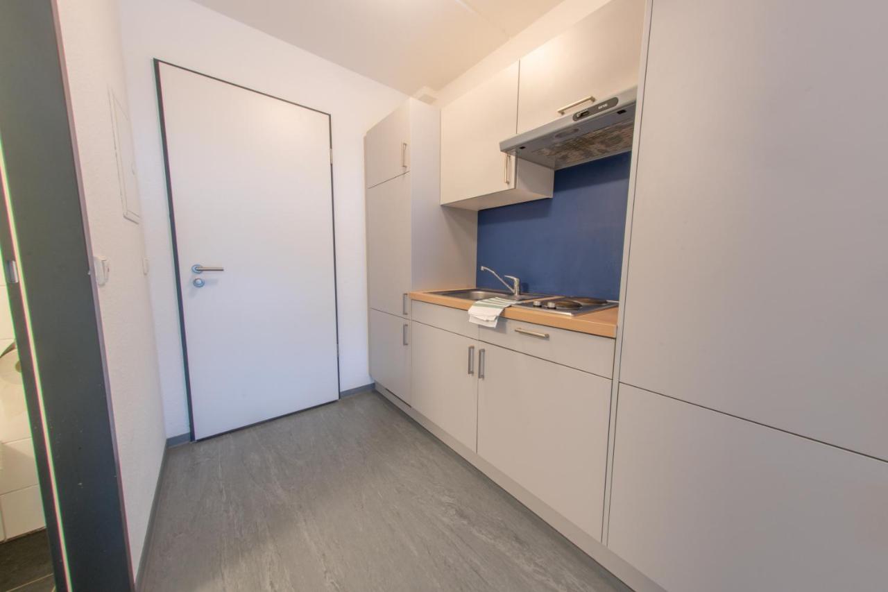 Stay Apartmenthaus Und Monteurzimmer Манхайм Екстериор снимка